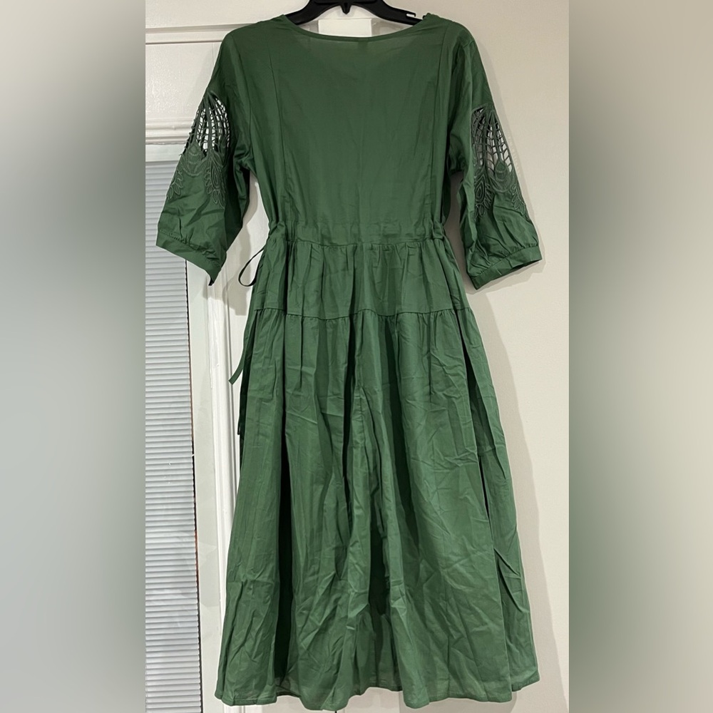 🔹 Solid French Cut Out Embroidered V-Neck Dress - Picture 9 of 13